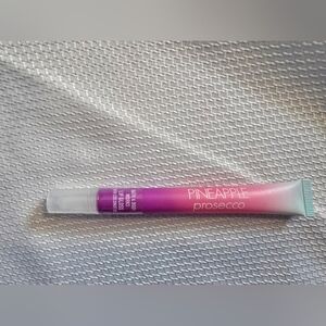 💙 Bath And Body Works Pineapple Prosecco Lipgloss